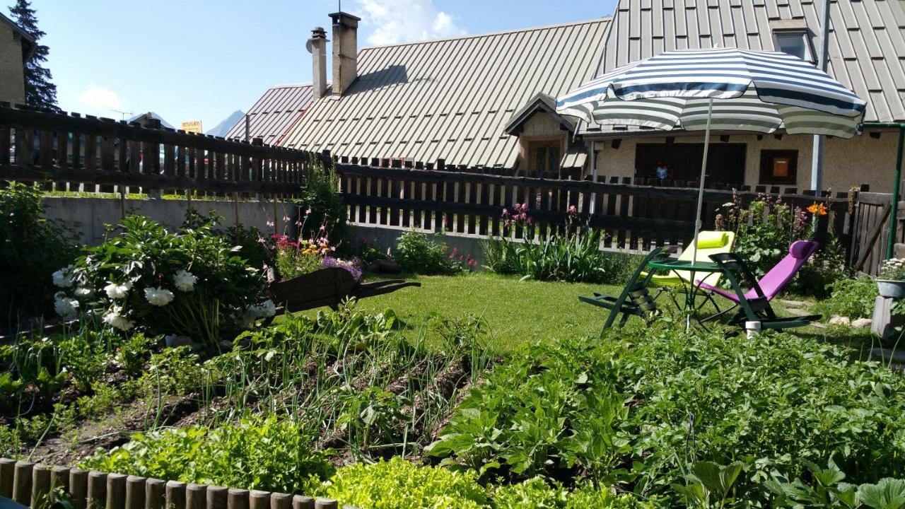 Bed and Breakfast Chez Annie & Marcel Le Monêtier-les-Bains Exterior foto