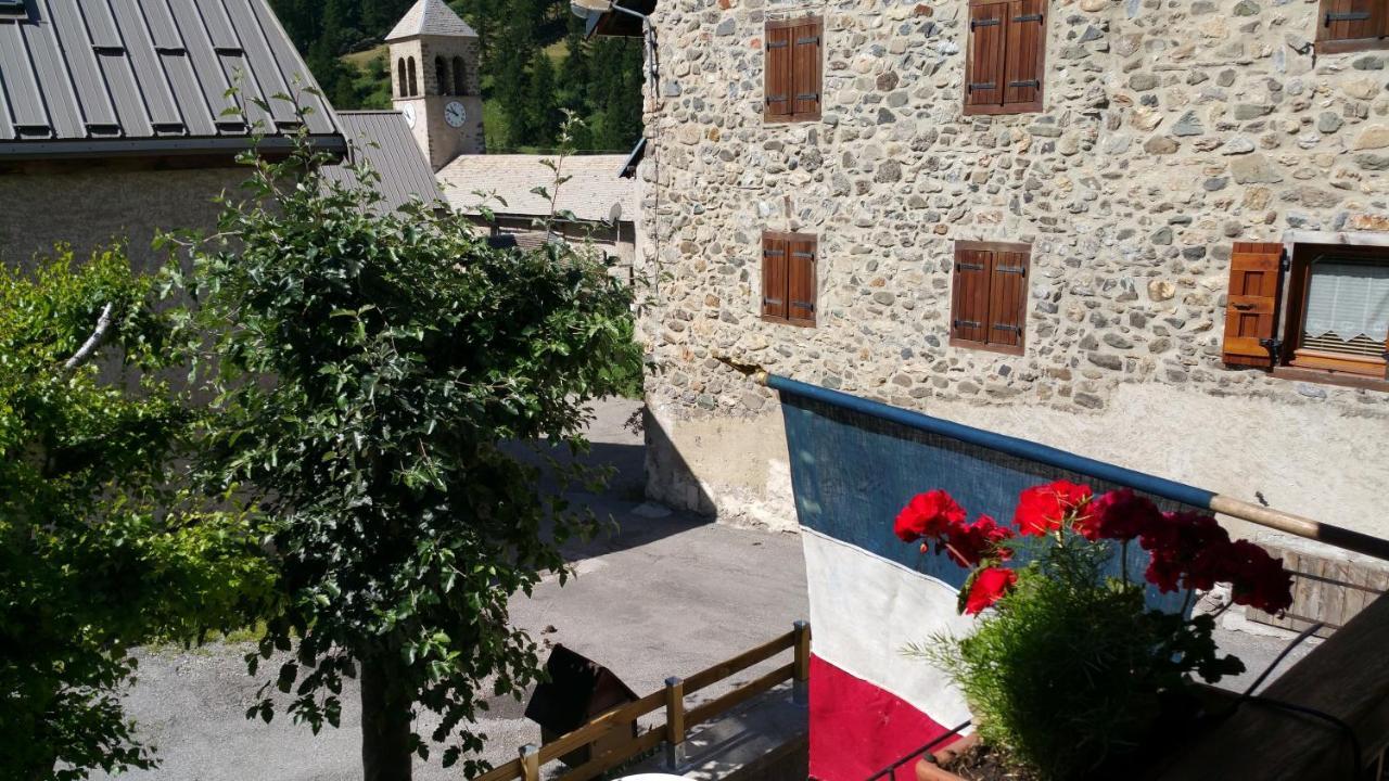 Bed and Breakfast Chez Annie & Marcel Le Monêtier-les-Bains Exterior foto
