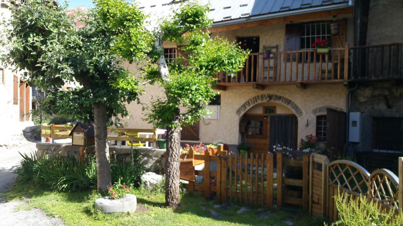 Bed and Breakfast Chez Annie & Marcel Le Monêtier-les-Bains Exterior foto